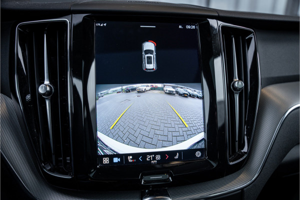 Volvo XC60 2.0 T6 Plug-in hybrid AWD Ultimate Bright - Panorama | H&K | Memory | Pilot Assist | Keyless