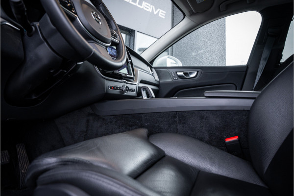 Volvo XC60 2.0 T6 Plug-in hybrid AWD Ultimate Bright - Panorama | H&K | Memory | Pilot Assist | Keyless