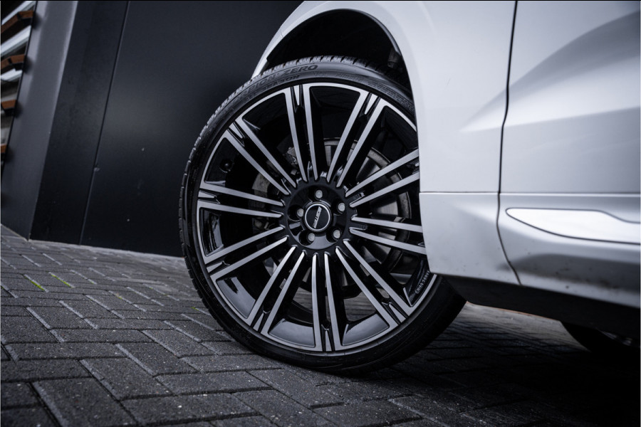 Volvo XC60 2.0 T6 Plug-in hybrid AWD Ultimate Bright - Panorama | H&K | Memory | Pilot Assist | Keyless