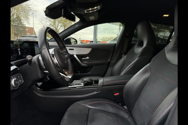 Mercedes-Benz CLA-Klasse Shooting Brake 200 AMG Aut. | Navi | Camera | M-Bux | Mercedes-Benz CLA-Klasse Shooting Brake 200 AMG Aut. | Navi | Camera | M-Bux |