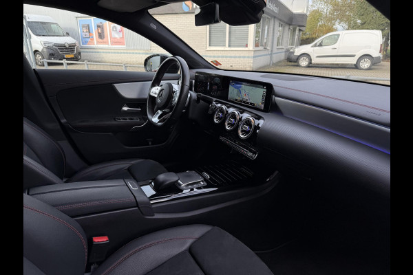 Mercedes-Benz CLA-Klasse Shooting Brake 200 AMG Aut. | Navi | Camera | M-Bux | Mercedes-Benz CLA-Klasse Shooting Brake 200 AMG Aut. | Navi | Camera | M-Bux |