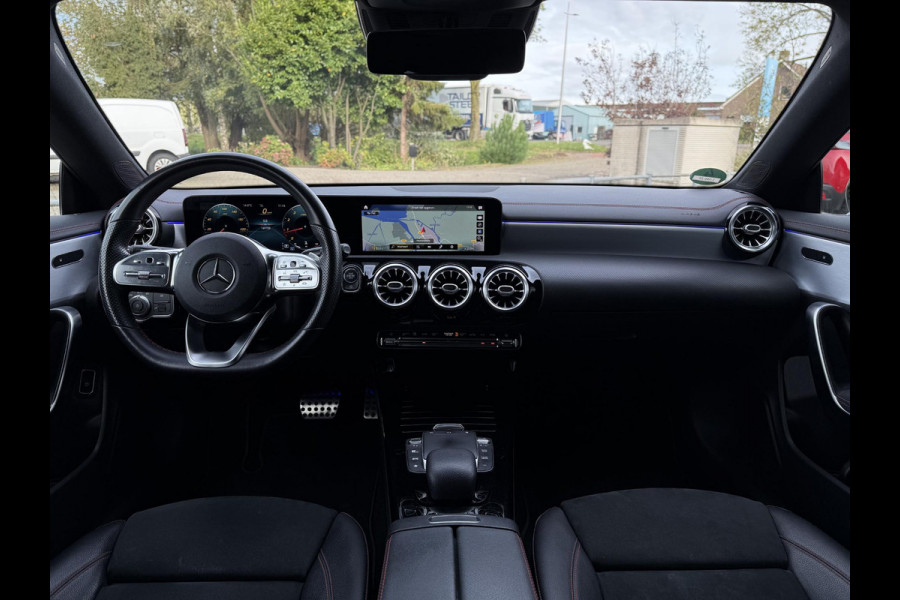 Mercedes-Benz CLA-Klasse Shooting Brake 200 AMG Aut. | Navi | Camera | M-Bux | Mercedes-Benz CLA-Klasse Shooting Brake 200 AMG Aut. | Navi | Camera | M-Bux |