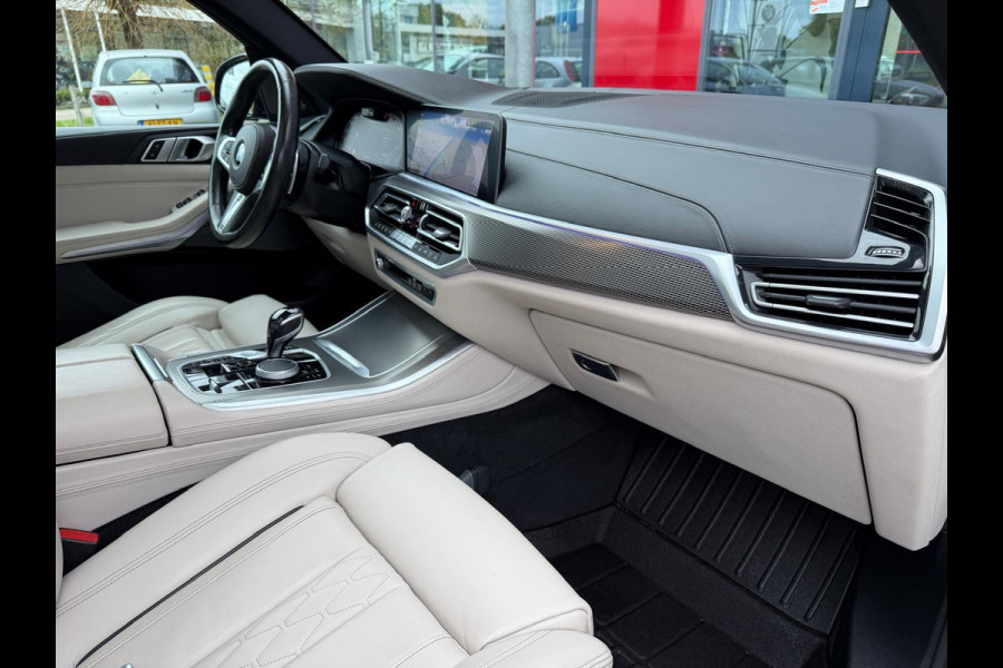 BMW X5 M50i High Executive / Capristo-uitlaat / Panoramadak / Head-up display / Soft-close