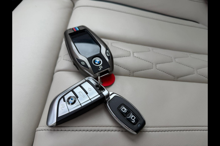 BMW X5 M50i High Executive / Capristo-uitlaat / Panoramadak / Head-up display / Soft-close