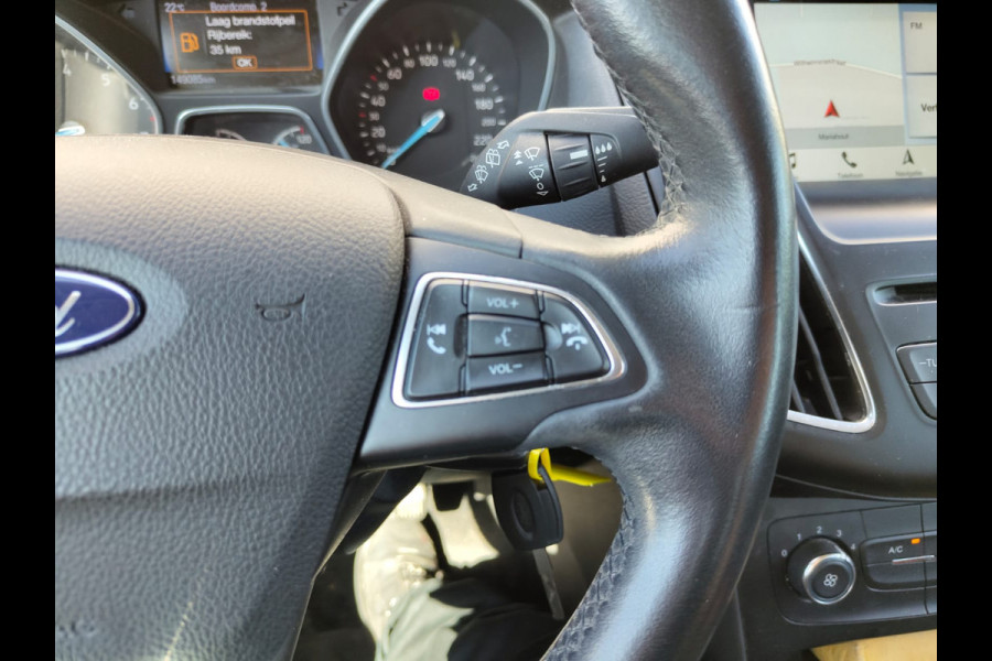 Ford FOCUS Wagon T 101PK Navi Airco Cruise Control Pdc Trekhaak Edition Lmv Carkit
