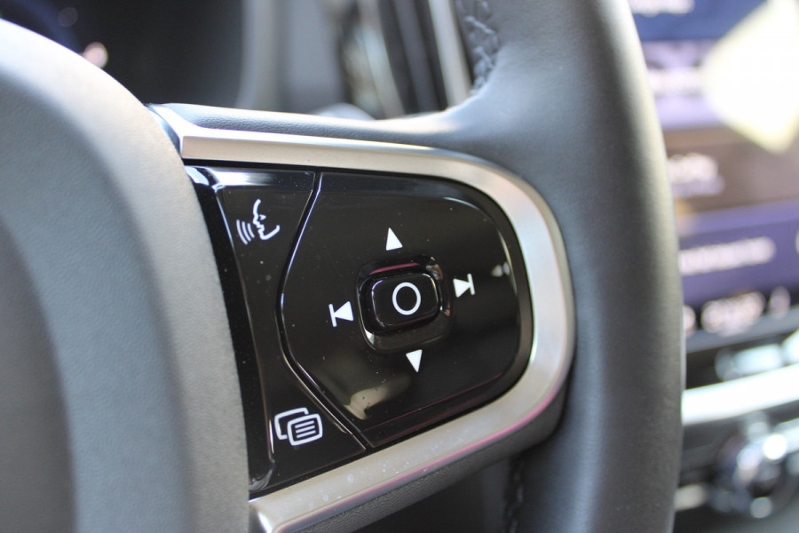 Volvo V60 2.0 T6 Plug-in hybrid AWD Plus Bright | H/K | 360 Camera | Winterpack | Led | Driver assistance Actieweken 1 t/m 15 november!