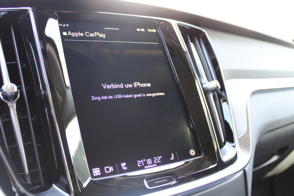 Volvo V60 2.0 T6 Plug-in hybrid AWD Plus Bright | H/K | 360 Camera | Winterpack | Led | Driver assistance Actieweken 1 t/m 15 november!