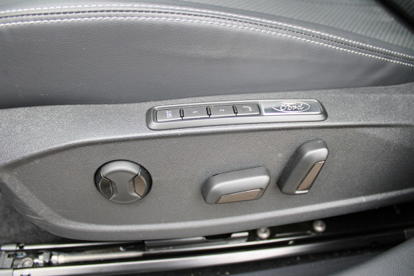 Ford Explorer Extended Range RWD 77 kWh | Warmtepomp | AGR | Navigatie | Head-Up | Winterpack | Verlengde Garantie Ford Explorer Extended Range RWD 77 kWh | Warmtepomp | AGR | Navigatie | Head-Up | Winterpack | Verlengde Garantie