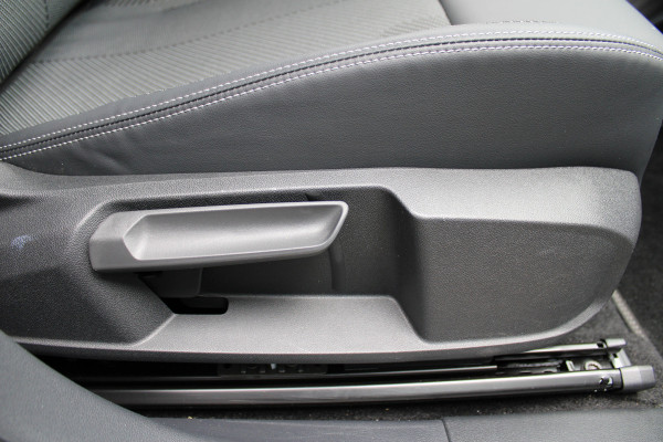 Ford Explorer Extended Range RWD 77 kWh | Warmtepomp | AGR | Navigatie | Head-Up | Winterpack | Verlengde Garantie Ford Explorer Extended Range RWD 77 kWh | Warmtepomp | AGR | Navigatie | Head-Up | Winterpack | Verlengde Garantie