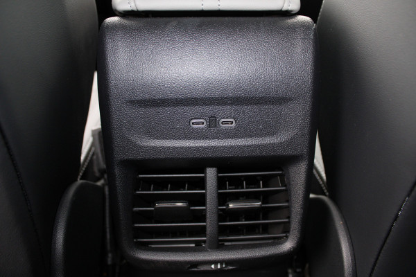 Ford Explorer Extended Range RWD 77 kWh | Warmtepomp | AGR | Navigatie | Head-Up | Winterpack | Verlengde Garantie Ford Explorer Extended Range RWD 77 kWh | Warmtepomp | AGR | Navigatie | Head-Up | Winterpack | Verlengde Garantie