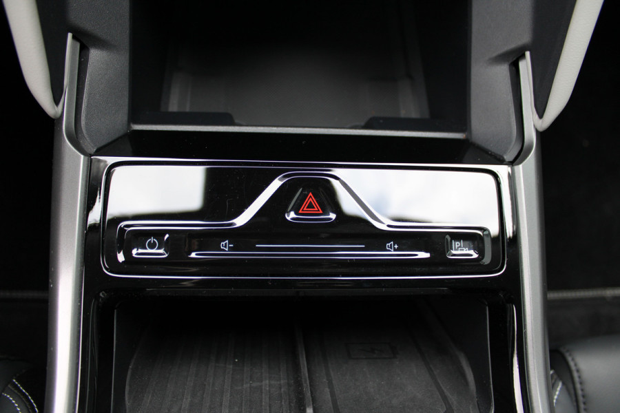 Ford Explorer Extended Range RWD 77 kWh | Warmtepomp | AGR | Navigatie | Head-Up | Winterpack | Verlengde Garantie Ford Explorer Extended Range RWD 77 kWh | Warmtepomp | AGR | Navigatie | Head-Up | Winterpack | Verlengde Garantie