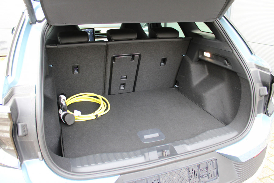 Ford Explorer Extended Range RWD 77 kWh | Warmtepomp | AGR | Navigatie | Head-Up | Winterpack | Verlengde Garantie Ford Explorer Extended Range RWD 77 kWh | Warmtepomp | AGR | Navigatie | Head-Up | Winterpack | Verlengde Garantie