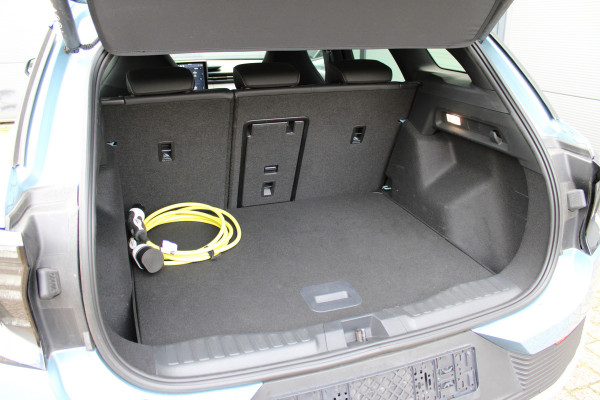 Ford Explorer Extended Range RWD 77 kWh | Warmtepomp | AGR | Navigatie | Head-Up | Winterpack | Verlengde Garantie Ford Explorer Extended Range RWD 77 kWh | Warmtepomp | AGR | Navigatie | Head-Up | Winterpack | Verlengde Garantie