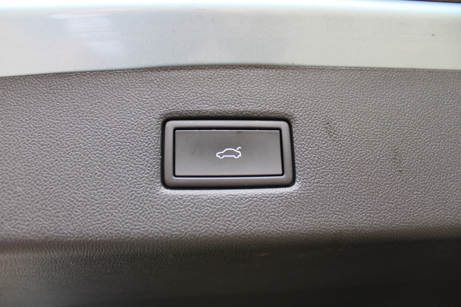 Ford Explorer Extended Range RWD 77 kWh | Warmtepomp | AGR | Navigatie | Head-Up | Winterpack | Verlengde Garantie Ford Explorer Extended Range RWD 77 kWh | Warmtepomp | AGR | Navigatie | Head-Up | Winterpack | Verlengde Garantie