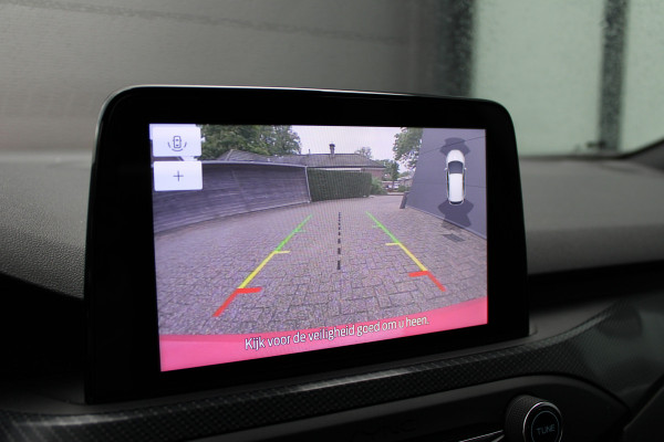 Ford Focus 1.0 EcoBoost ST Line Business | B&O | Winterpack | Navigatie | Afn. Trekhaak | Camera Actieweken 1 t/m 15 november!