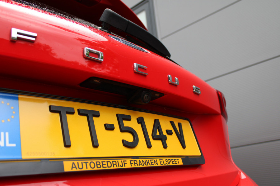 Ford Focus 1.0 EcoBoost ST Line Business | B&O | Winterpack | Navigatie | Afn. Trekhaak | Camera Actieweken 1 t/m 15 november!