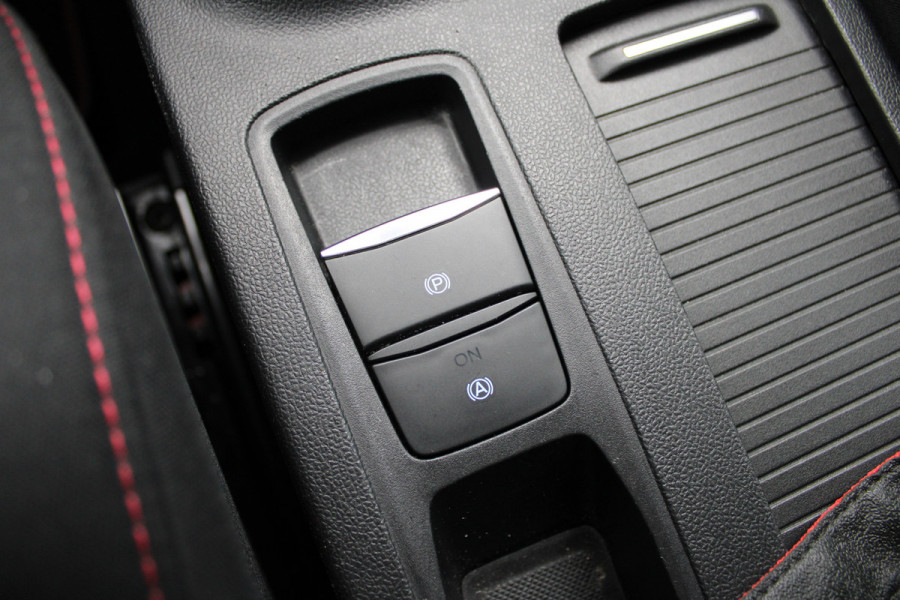 Ford Focus 1.0 EcoBoost ST Line Business | B&O | Winterpack | Navigatie | Afn. Trekhaak | Camera Actieweken 1 t/m 15 november!