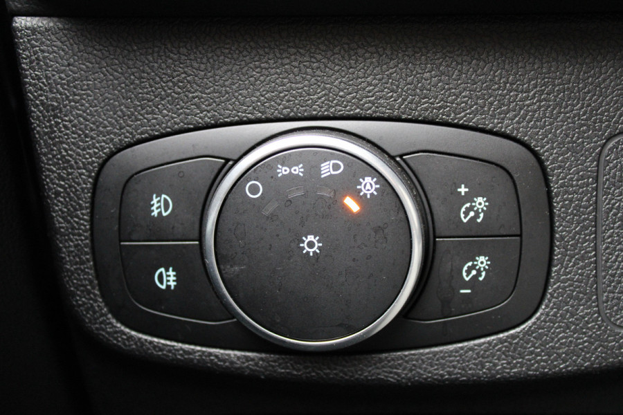 Ford Focus 1.0 EcoBoost ST Line Business | B&O | Winterpack | Navigatie | Afn. Trekhaak | Camera Actieweken 1 t/m 15 november!