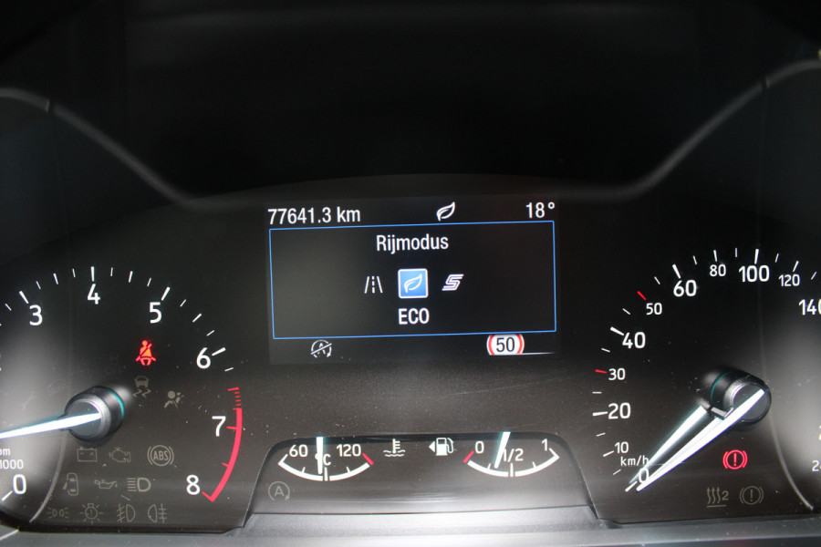 Ford Focus 1.0 EcoBoost ST Line Business | B&O | Winterpack | Navigatie | Afn. Trekhaak | Camera Actieweken 1 t/m 15 november!
