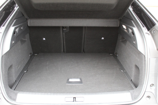 Peugeot 3008 1.2 Hybrid 136 GT | Navigatie | Led | Camera | Climate | Adaptieve cruise Actieweken 1 t/m 15 november!