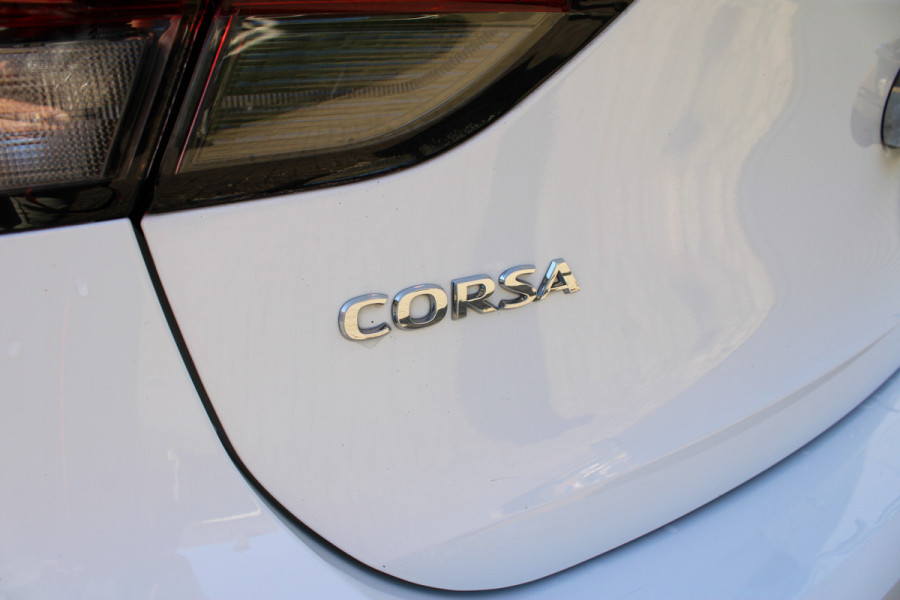 Opel Corsa 1.2 Edition | Winterpakket | Carplay | Lichtmetaal | Parkeersensoren achter | Privacy Glass Actieweken 1 t/m 15 november!