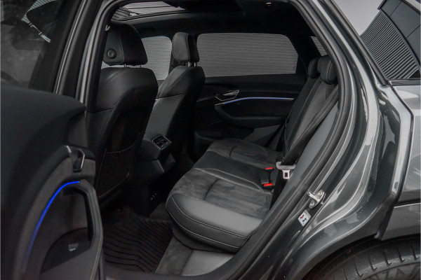 Audi Q8 e-tron 50 Quattro S Edition 95 kWh Pano Leder Luchtvering 21" Audi Q8 e-tron 50 Quattro S Edition 95 kWh Pano Leder Luchtvering 21"