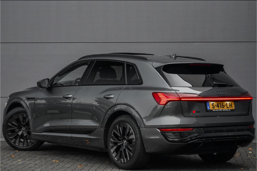Audi Q8 e-tron 50 Quattro S Edition 95 kWh Pano Leder Luchtvering 21" Audi Q8 e-tron 50 Quattro S Edition 95 kWh Pano Leder Luchtvering 21"