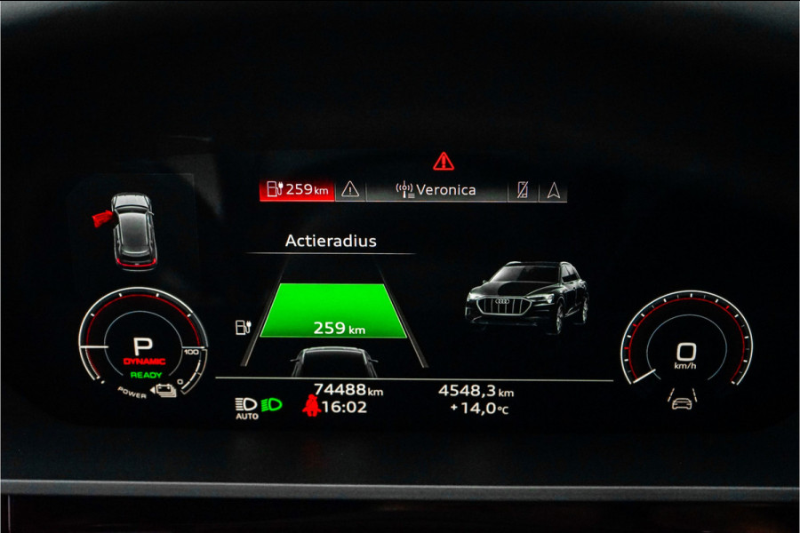 Audi Q8 e-tron 50 Quattro S Edition 95 kWh Pano Leder Luchtvering 21" Audi Q8 e-tron 50 Quattro S Edition 95 kWh Pano Leder Luchtvering 21"