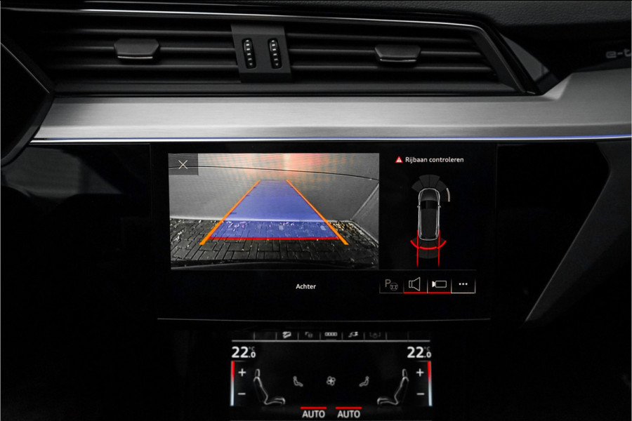 Audi Q8 e-tron 50 Quattro S Edition 95 kWh Pano Leder Luchtvering 21" Audi Q8 e-tron 50 Quattro S Edition 95 kWh Pano Leder Luchtvering 21"