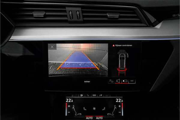 Audi Q8 e-tron 50 Quattro S Edition 95 kWh Pano Leder Luchtvering 21" Audi Q8 e-tron 50 Quattro S Edition 95 kWh Pano Leder Luchtvering 21"