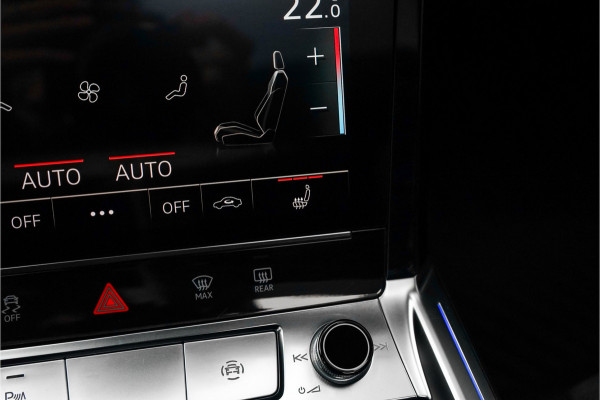 Audi Q8 e-tron 50 Quattro S Edition 95 kWh Pano Leder Luchtvering 21" Audi Q8 e-tron 50 Quattro S Edition 95 kWh Pano Leder Luchtvering 21"