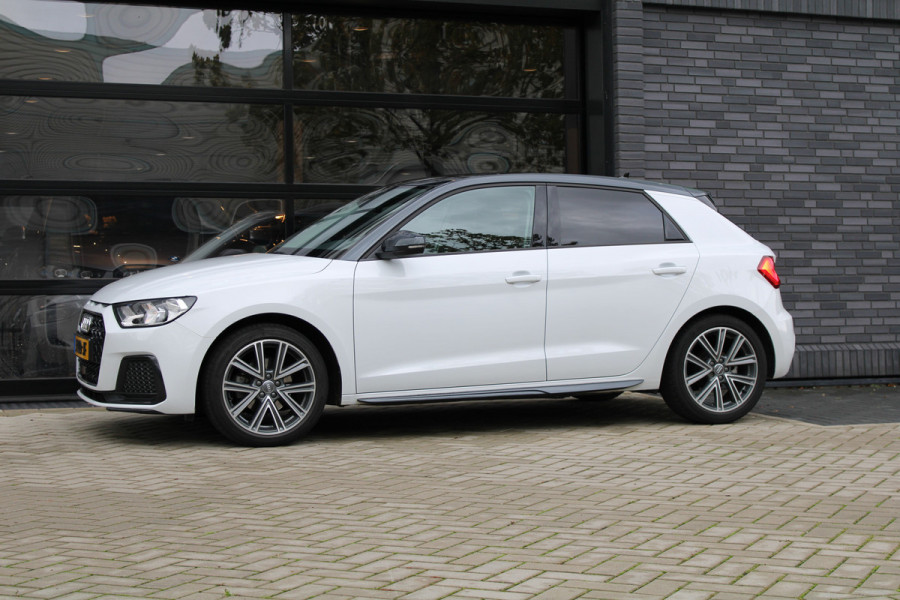 Audi A1 Sportback 30 TFSI epic | NAP! | AUTOMAAT | STOELVERWARMING | VIRTUAL | CARPLAY | Audi A1 Sportback 30 TFSI epic | NAP! | AUTOMAAT | STOELVERWARMING | VIRTUAL | CARPLAY |