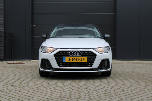 Audi A1 Sportback 30 TFSI epic | NAP! | AUTOMAAT | STOELVERWARMING | VIRTUAL | CARPLAY | Audi A1 Sportback 30 TFSI epic | NAP! | AUTOMAAT | STOELVERWARMING | VIRTUAL | CARPLAY |
