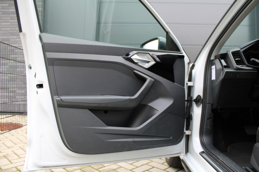 Audi A1 Sportback 30 TFSI epic | NAP! | AUTOMAAT | STOELVERWARMING | VIRTUAL | CARPLAY | Audi A1 Sportback 30 TFSI epic | NAP! | AUTOMAAT | STOELVERWARMING | VIRTUAL | CARPLAY |
