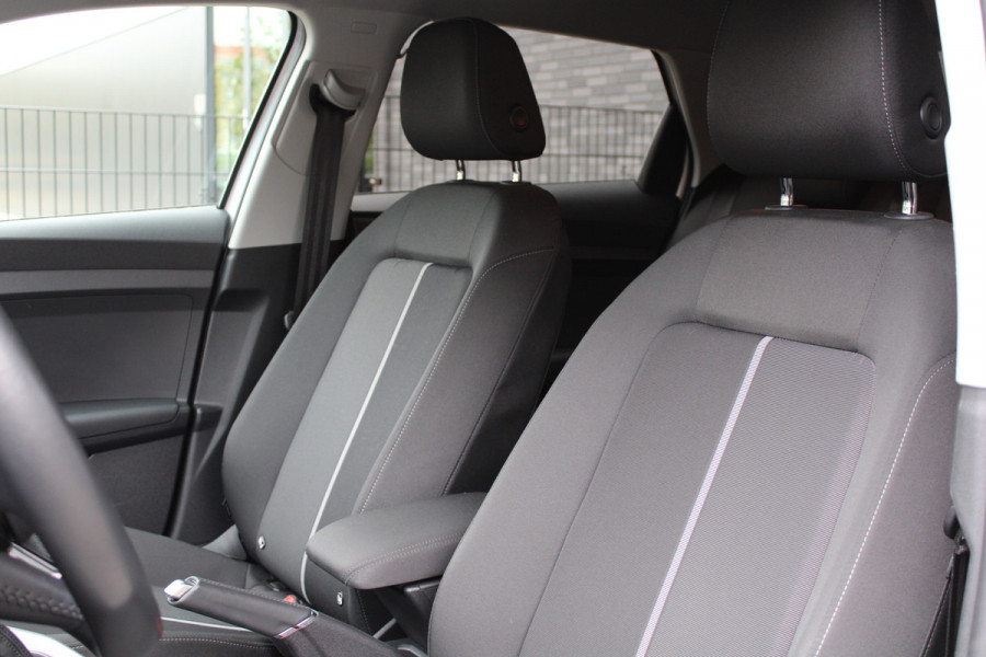 Audi A1 Sportback 30 TFSI epic | NAP! | AUTOMAAT | STOELVERWARMING | VIRTUAL | CARPLAY | Audi A1 Sportback 30 TFSI epic | NAP! | AUTOMAAT | STOELVERWARMING | VIRTUAL | CARPLAY |