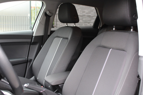 Audi A1 Sportback 30 TFSI epic | NAP! | AUTOMAAT | STOELVERWARMING | VIRTUAL | CARPLAY | Audi A1 Sportback 30 TFSI epic | NAP! | AUTOMAAT | STOELVERWARMING | VIRTUAL | CARPLAY |