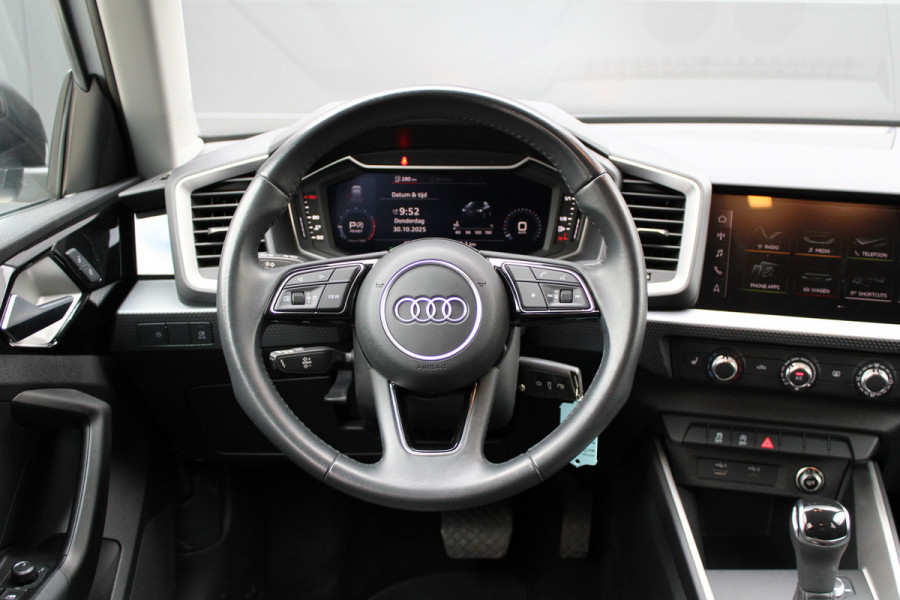Audi A1 Sportback 30 TFSI epic | NAP! | AUTOMAAT | STOELVERWARMING | VIRTUAL | CARPLAY | Audi A1 Sportback 30 TFSI epic | NAP! | AUTOMAAT | STOELVERWARMING | VIRTUAL | CARPLAY |