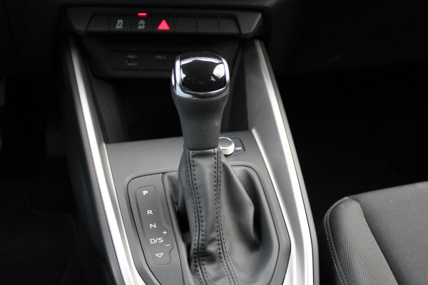 Audi A1 Sportback 30 TFSI epic | NAP! | AUTOMAAT | STOELVERWARMING | VIRTUAL | CARPLAY | Audi A1 Sportback 30 TFSI epic | NAP! | AUTOMAAT | STOELVERWARMING | VIRTUAL | CARPLAY |