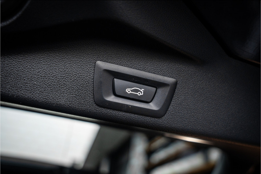 BMW X5 xDrive45e High Executive - M Sport | Memory | ACC | Luchtvering