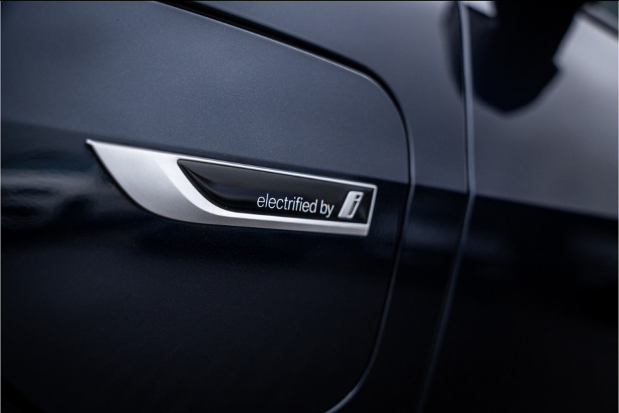 BMW X5 xDrive45e High Executive - M Sport | Memory | ACC | Luchtvering