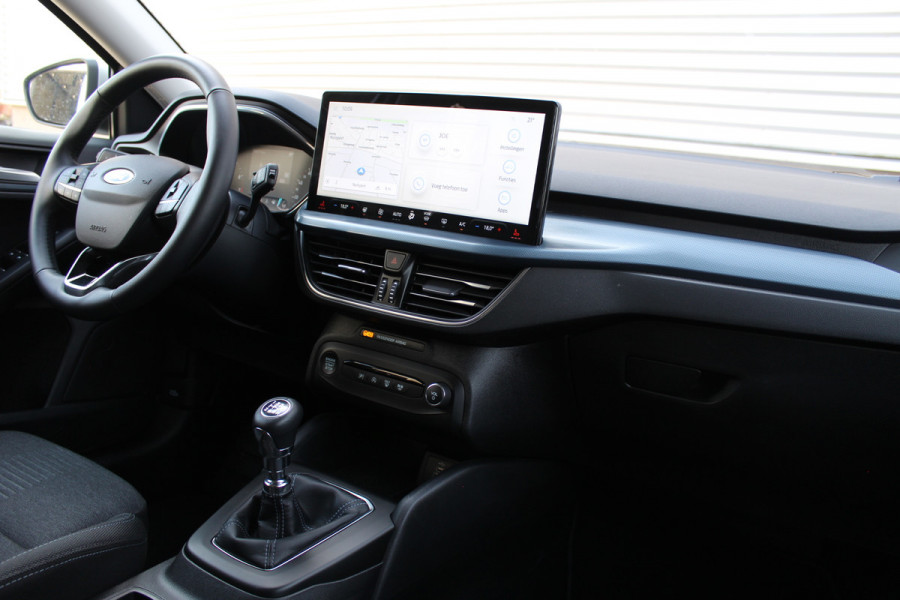 Ford Focus 1.0 EcoBoost Hybrid 125PK Active | Adaptieve Cruis | BLIS | Led | Navigatie | Winterpack Actieweken 1 t/m 15 november!