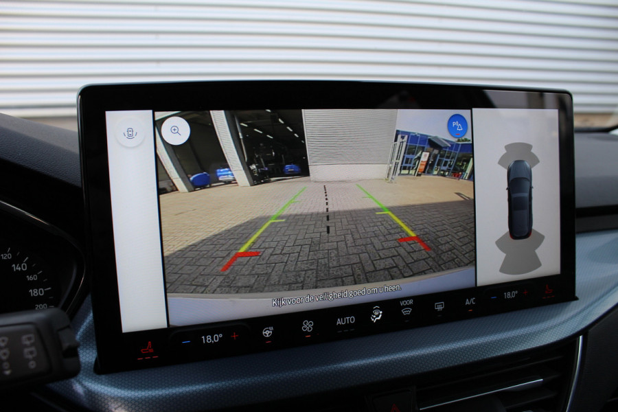 Ford Focus 1.0 EcoBoost Hybrid 125PK Active | Adaptieve Cruis | BLIS | Led | Navigatie | Winterpack Actieweken 1 t/m 15 november!