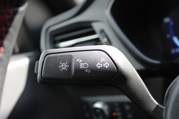 Ford Kuga 2.5 PHEV ST-Line X | Panoramadak | Trekhaak | BLIS | B&O | Head-up | Winterpack Ford Kuga 2.5 PHEV ST-Line X | Panoramadak | Trekhaak | BLIS | B&O | Head-up | Winterpack