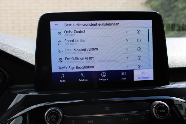 Ford Kuga 2.5 PHEV ST-Line X | Panoramadak | Trekhaak | BLIS | B&O | Head-up | Winterpack Ford Kuga 2.5 PHEV ST-Line X | Panoramadak | Trekhaak | BLIS | B&O | Head-up | Winterpack