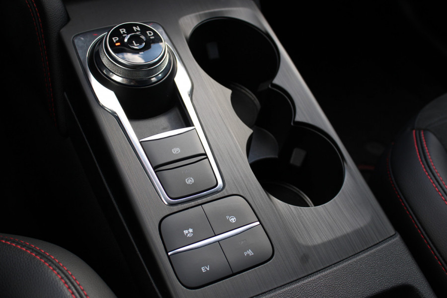 Ford Kuga 2.5 PHEV ST-Line X | Panoramadak | Trekhaak | BLIS | B&O | Head-up | Winterpack Ford Kuga 2.5 PHEV ST-Line X | Panoramadak | Trekhaak | BLIS | B&O | Head-up | Winterpack