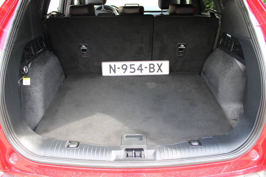 Ford Kuga 2.5 PHEV ST-Line X | Panoramadak | Trekhaak | BLIS | B&O | Head-up | Winterpack Ford Kuga 2.5 PHEV ST-Line X | Panoramadak | Trekhaak | BLIS | B&O | Head-up | Winterpack