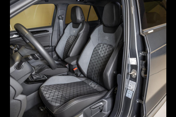 Volkswagen T-Roc 1.5 TSI R-Line Business / 150pk / Panorama dak / Beats / Stoel en stuurverwarming /