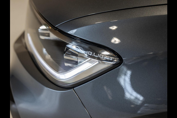 Volkswagen T-Roc 1.5 TSI R-Line Business / 150pk / Panorama dak / Beats / Stoel en stuurverwarming /