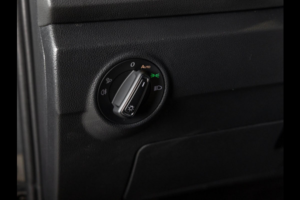 Volkswagen T-Roc 1.5 TSI R-Line Business / 150pk / Panorama dak / Beats / Stoel en stuurverwarming /