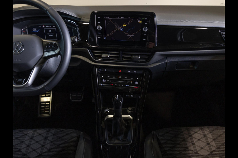 Volkswagen T-Roc 1.5 TSI R-Line Business / 150pk / Panorama dak / Beats / Stoel en stuurverwarming /